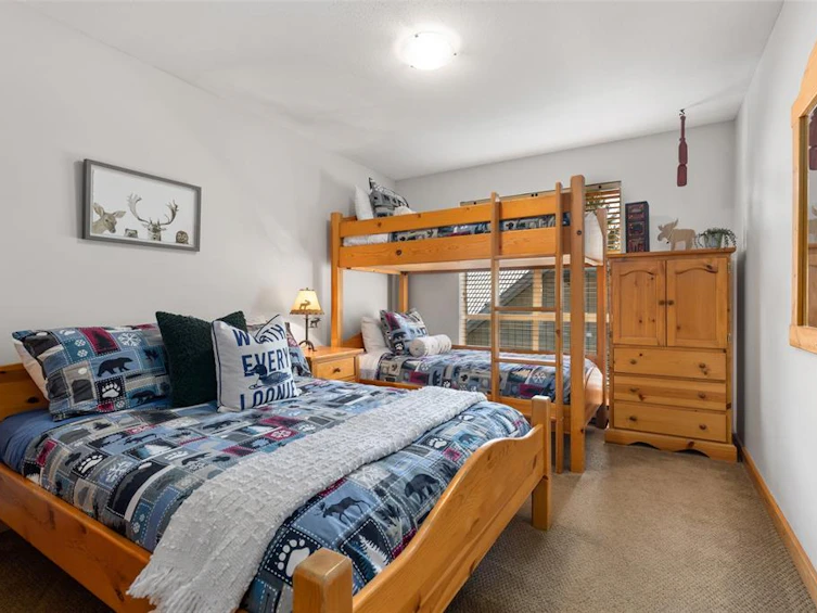 40-4737 Spearhead Drive, Whistler, BC, V8E 1E7 - 17