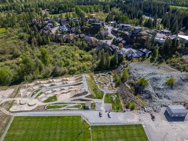 11-7362 Pemberton Farm Road East, Pemberton, BC, V0N 2L0 - 12