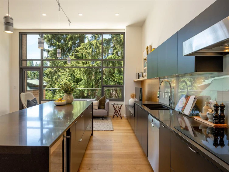 7325 Toni Sailer Lane, Whistler, BC, V8E 0E3 - 12
