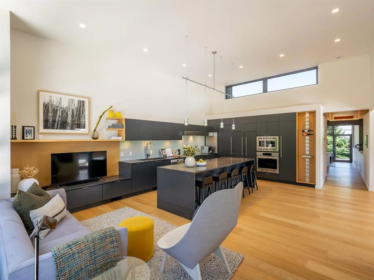 7325 Toni Sailer Lane, Whistler, BC, V8E 0E3 - 10