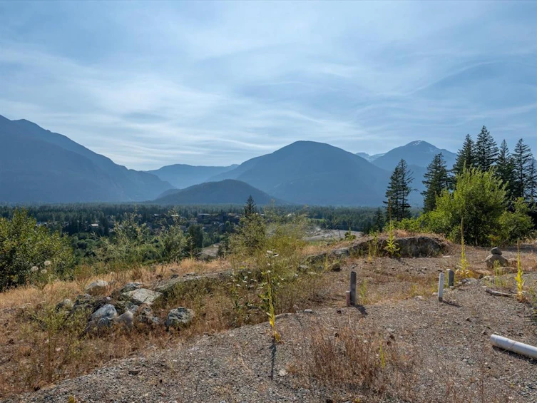 8214 Merlot Peak Drive, Pemberton, BC, V0N 2L3 - 7