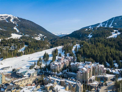 858-4090 Whistler Way - 3