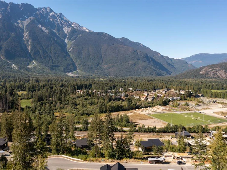 7677 Cerulean Drive, Pemberton, BC, V0N 2L3 - 4
