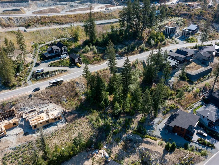7677 Cerulean Drive, Pemberton, BC, V0N 2L3 - 7