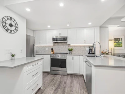 54-4335 Northlands Boulevard - 4