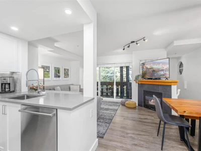 54-4335 Northlands Boulevard - 5