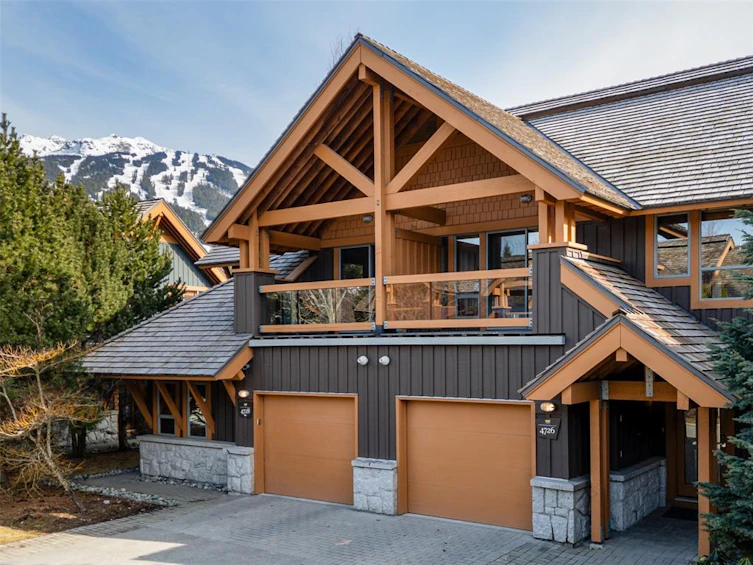 4728 Settebello Drive, Whistler, BC, V8E 0Z4