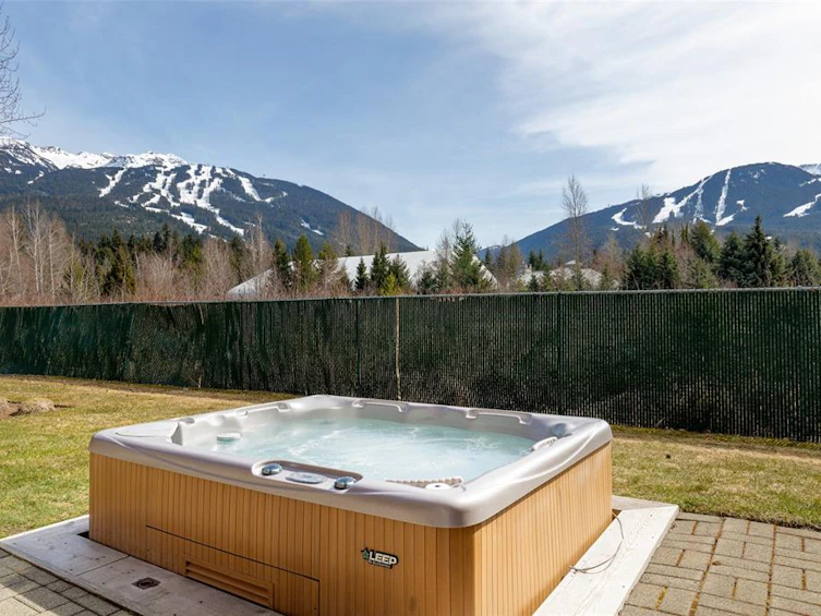 4728 Settebello Drive, Whistler, BC, V8E 0Z4 - 2