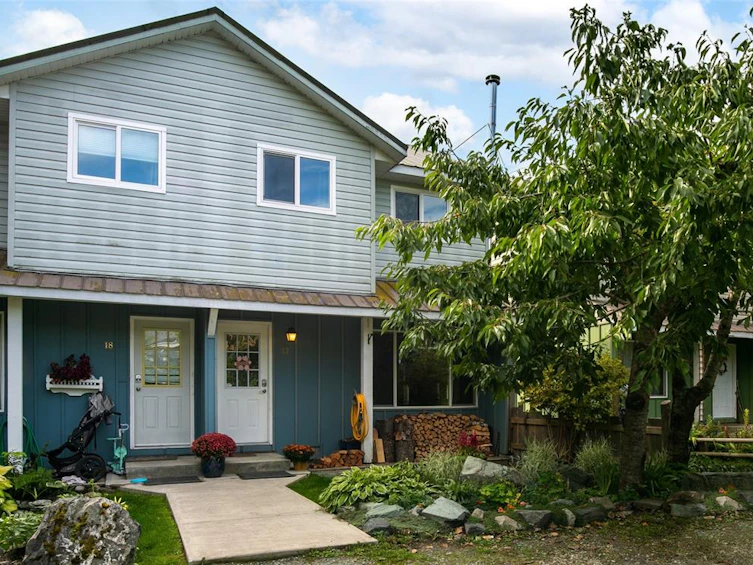 17-7416 Flint Street, Pemberton, BC, V0N 2L1