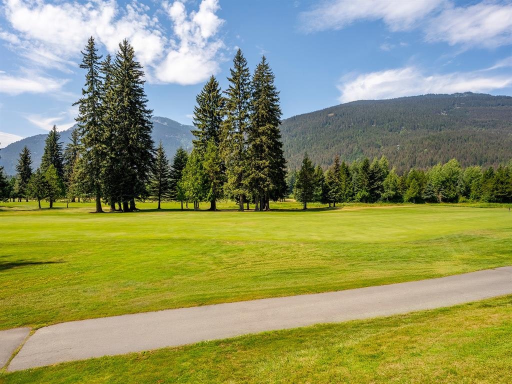 8032 Cypress Place, Whistler, BC, V8E 1J9 - 18