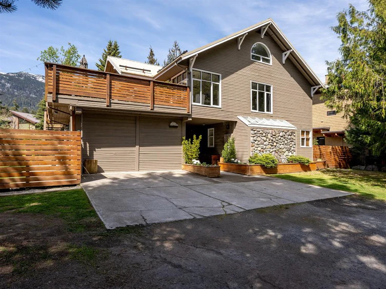 6343 Easy Street, Whistler, BC, V8E 0C5