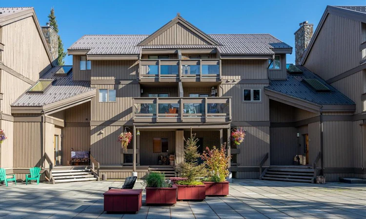 109-6117 Eagle Drive