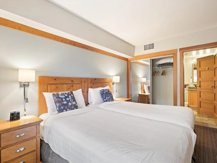 422A-2036 London Lane, Whistler, BC, V8E 0N7 - 14