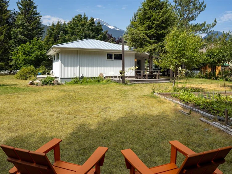 7614 Pemberton Meadows Road, Pemberton, BC, V0N 2L0 - 31