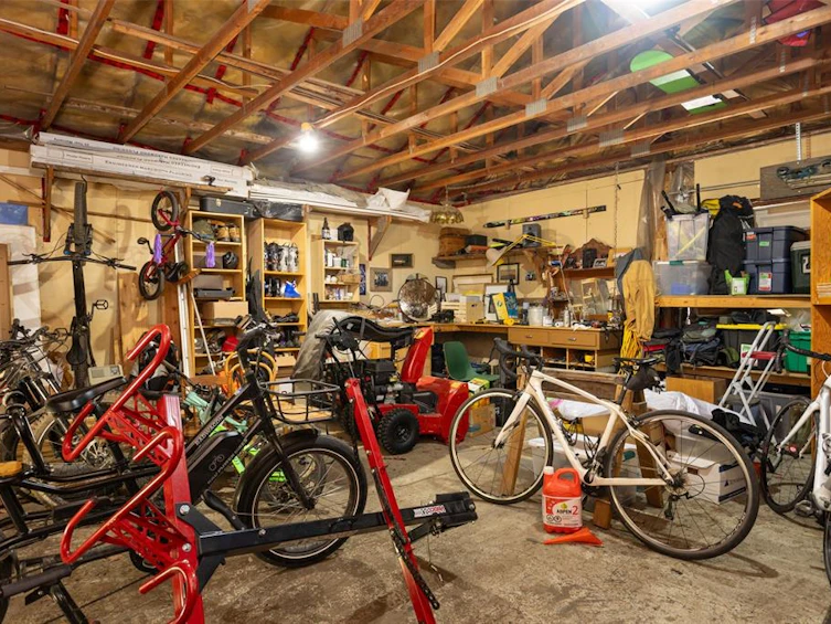 7614 Pemberton Meadows Road, Pemberton, BC, V0N 2L0 - 39