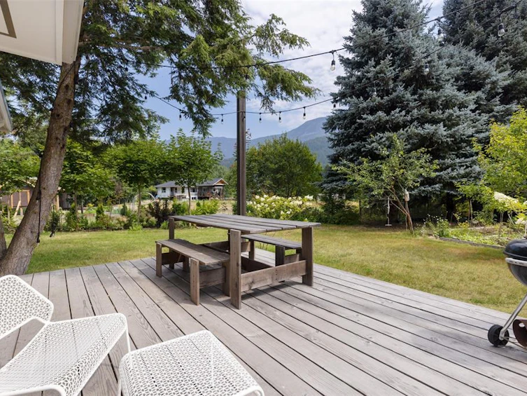 7614 Pemberton Meadows Road, Pemberton, BC, V0N 2L0 - 28