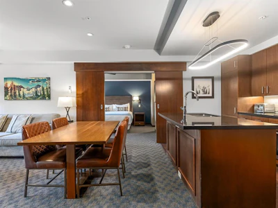 206D-2020 London Lane - 2