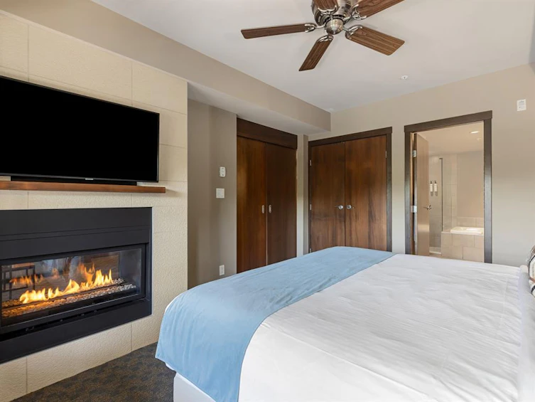 206D-2020 London Lane, Whistler, BC, V8E 0B6 - 10