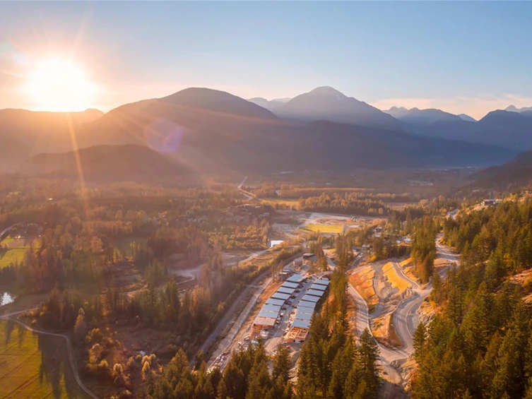8222 Merlot Peak Drive, Pemberton, BC, V0N 2L3 - 11