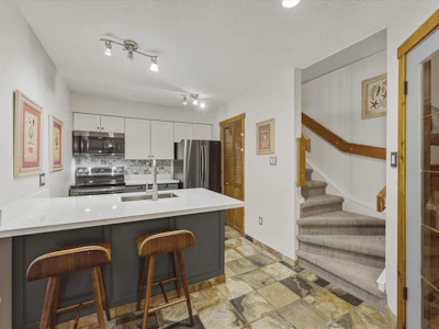 11-4510 Blackcomb Way - 5