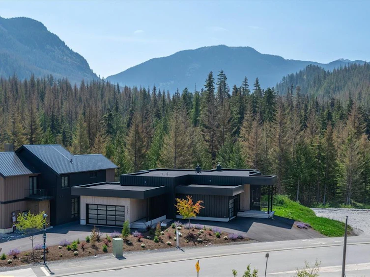 1702 River Run Place, Whistler, BC, V8E 1P4 - 2