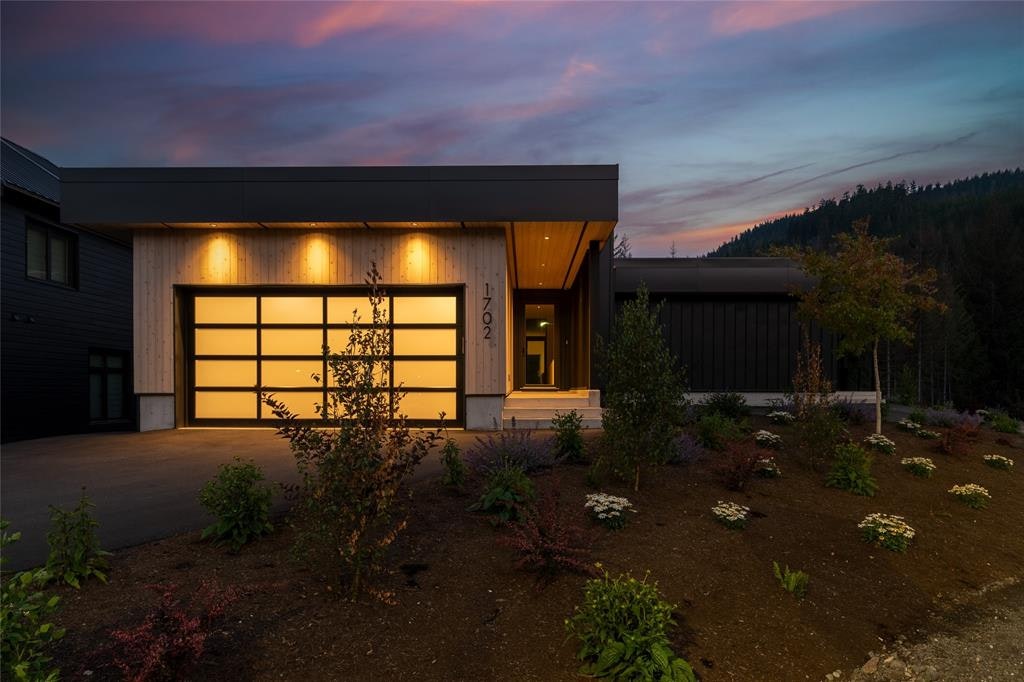1702 River Run Place, Whistler, BC, V8E 1P4