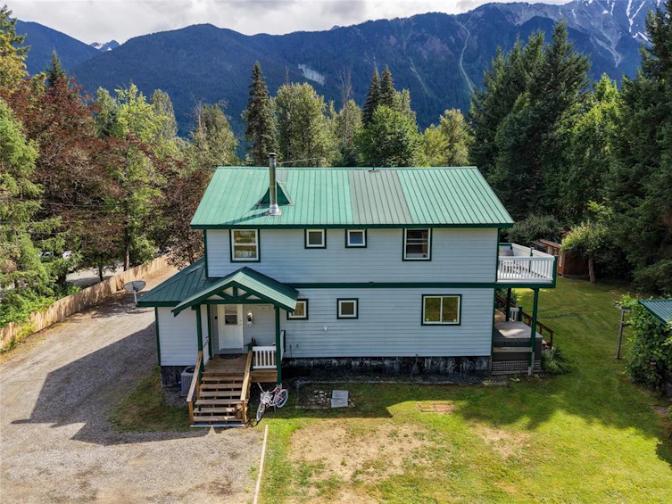 1985 Highway 99, Pemberton, BC, V0N 2K0 - 33