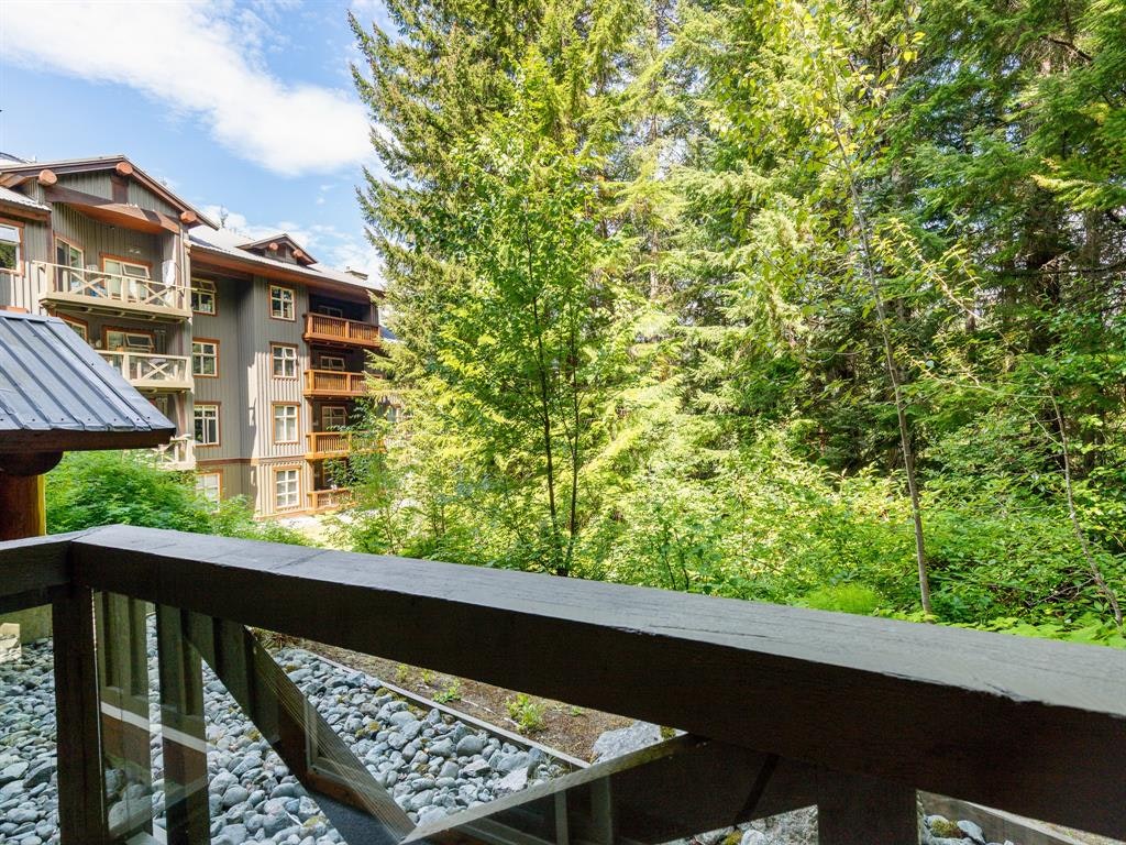 225-4660 Blackcomb Way - 4