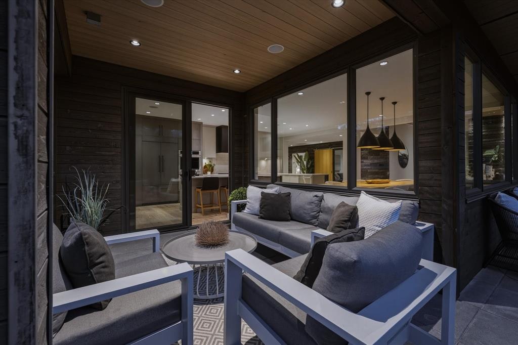 8206 Mountain View Drive, Whistler, BC, V8E 0G3 - 3
