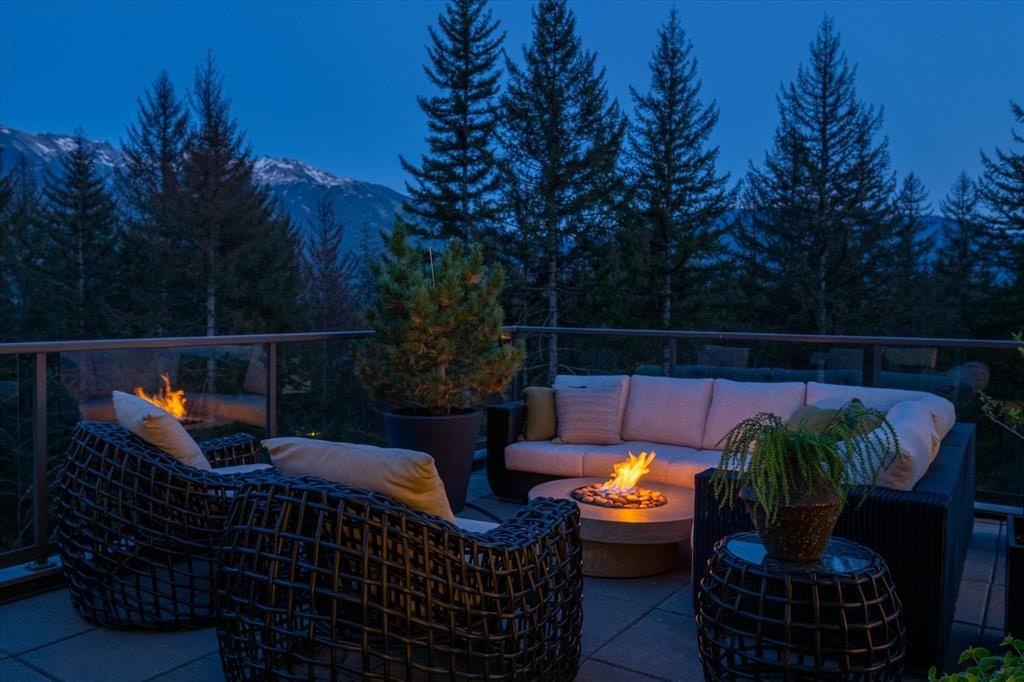 8206 Mountain View Drive, Whistler, BC, V8E 0G3 - 24