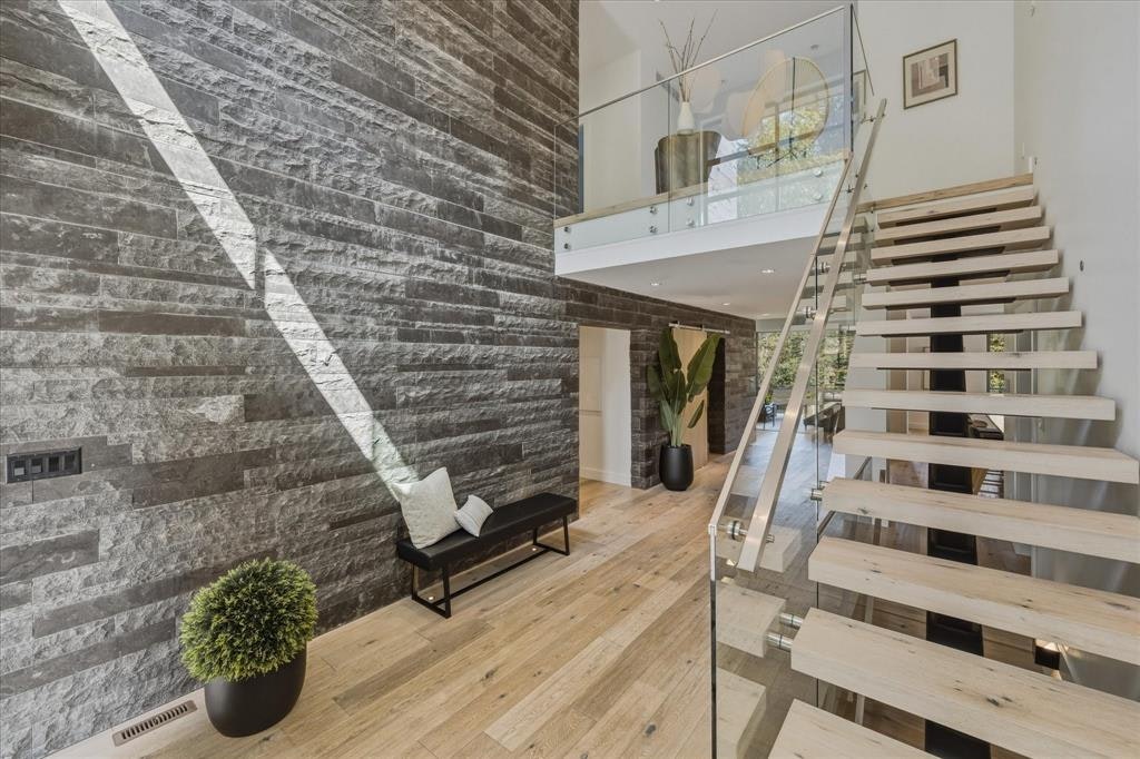 8206 Mountain View Drive, Whistler, BC, V8E 0G3 - 5
