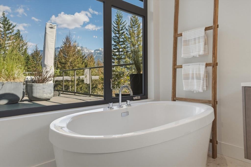 8206 Mountain View Drive, Whistler, BC, V8E 0G3 - 27