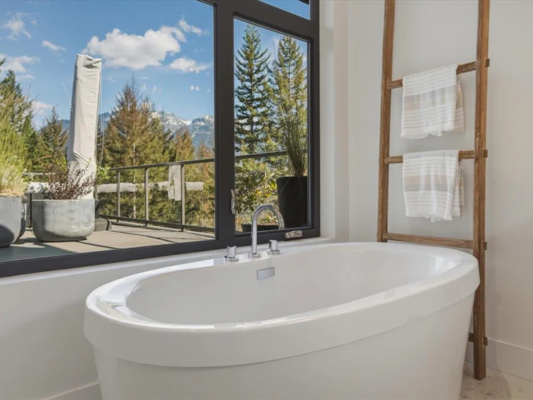 8206 Mountain View Drive, Whistler, BC, V8E 0G3 - 27