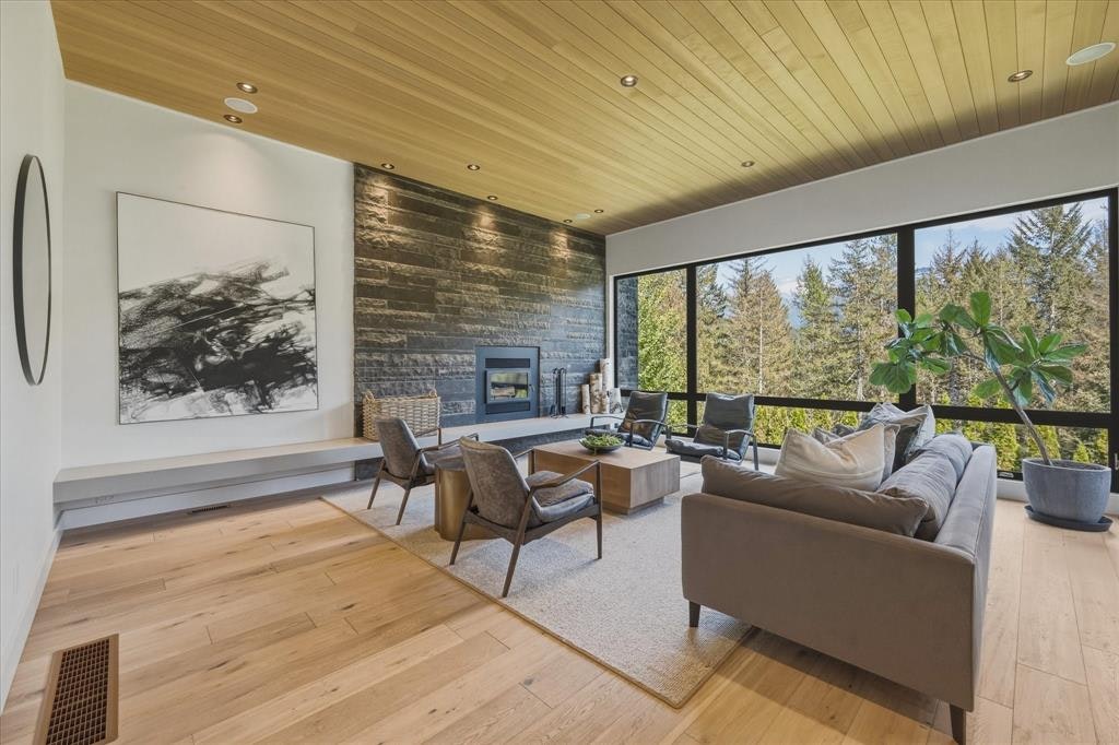 8206 Mountain View Drive, Whistler, BC, V8E 0G3 - 6