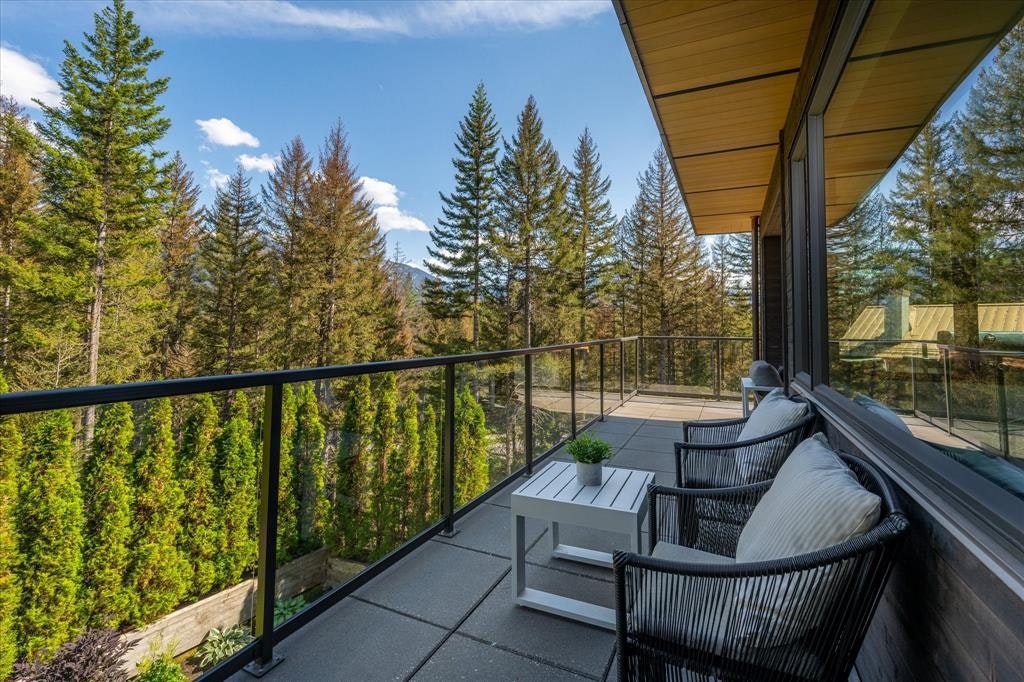 8206 Mountain View Drive, Whistler, BC, V8E 0G3 - 14