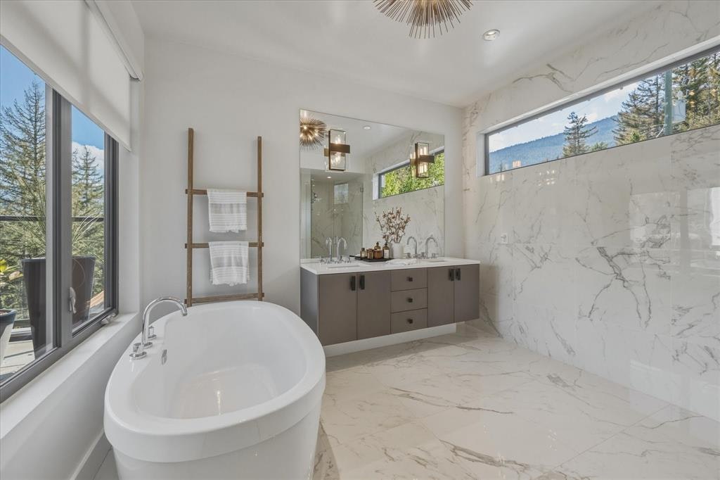 8206 Mountain View Drive, Whistler, BC, V8E 0G3 - 26