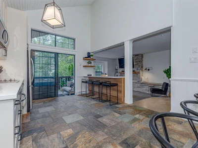 2212 Gondola Way - 4