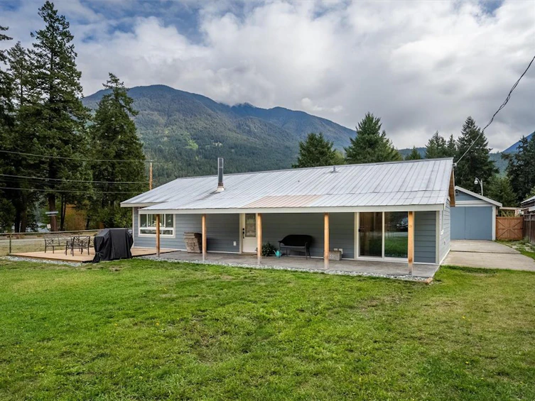 10008 Koocha Road, Whistler, BC, V0N 1L0 - 3