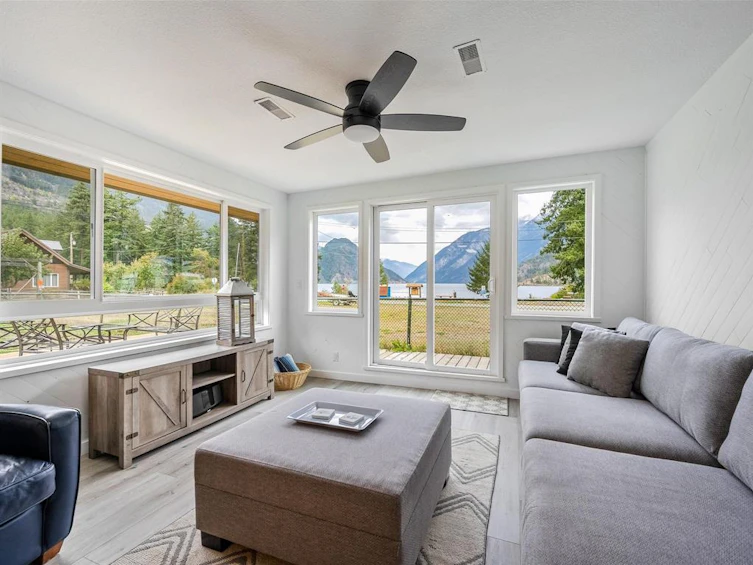 10008 Koocha Road, Whistler, BC, V0N 1L0