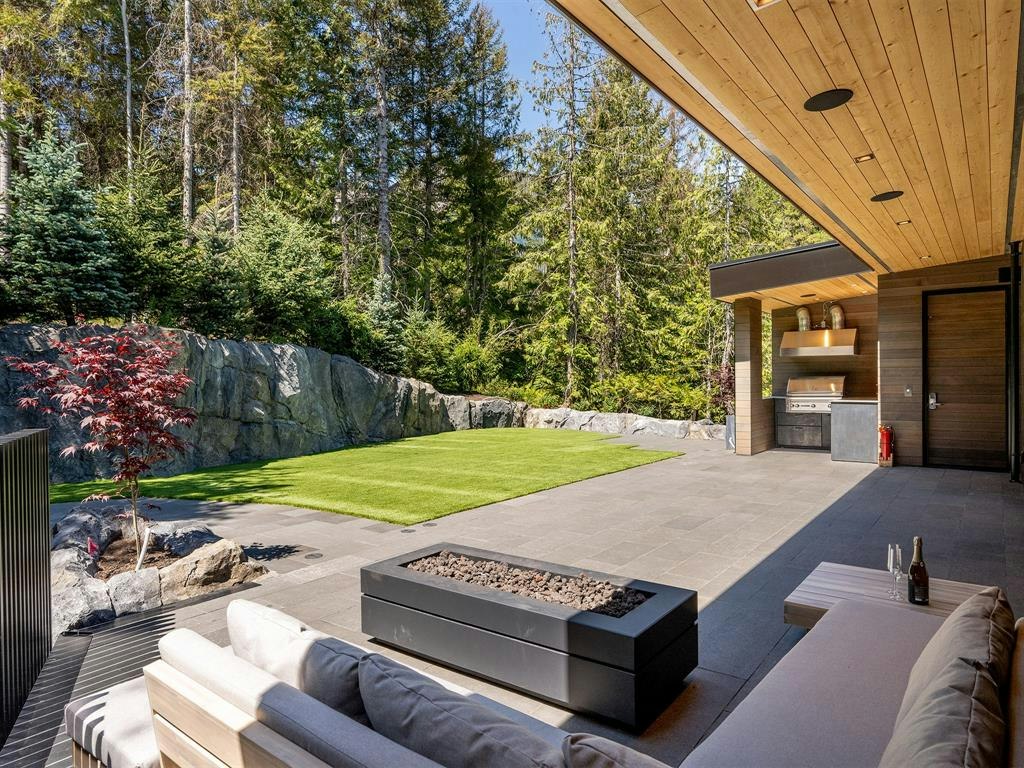 3452 Blueberry Drive, Whistler, BC, V8E 0B9 - 16
