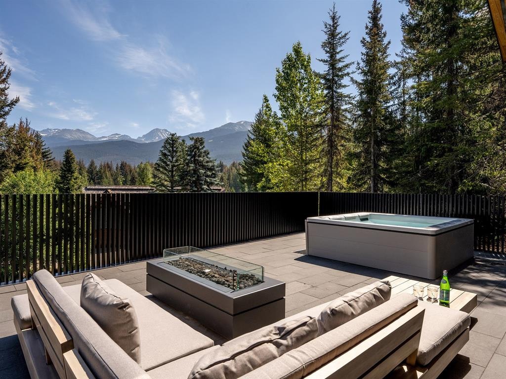 3452 Blueberry Drive, Whistler, BC, V8E 0B9 - 7