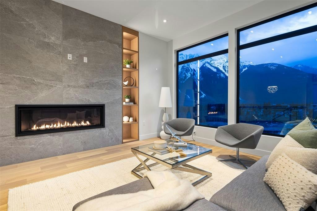 7683 Cerulean Drive, Pemberton, BC, V0N 2L3