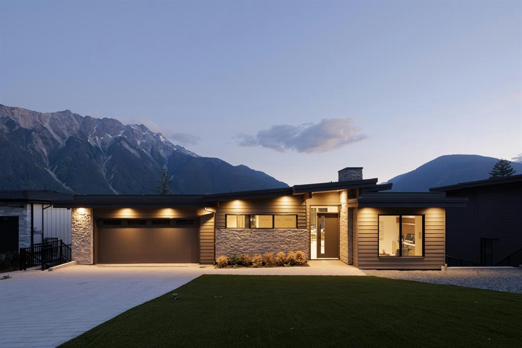 7681 Cerulean Drive, Pemberton, BC, V0N 2L3
