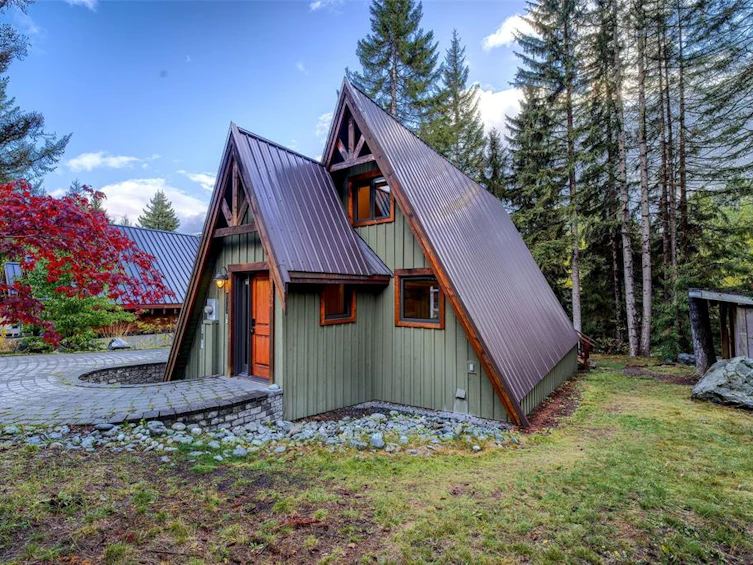 7102 Nesters Road, Whistler, BC, V8E 0E2
