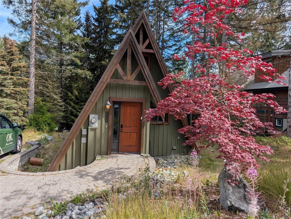 7102 Nesters Road, Whistler, BC, V8E 0E2