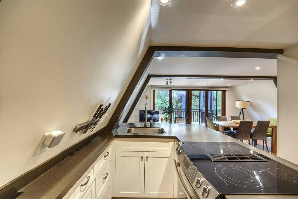 7102 Nesters Road, Whistler, BC, V8E 0E2 - 8