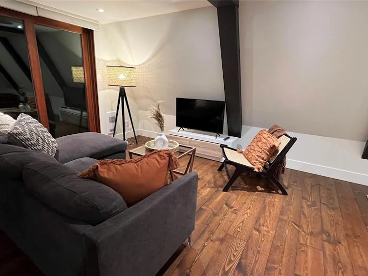 7102 Nesters Road, Whistler, BC, V8E 0E2 - 8