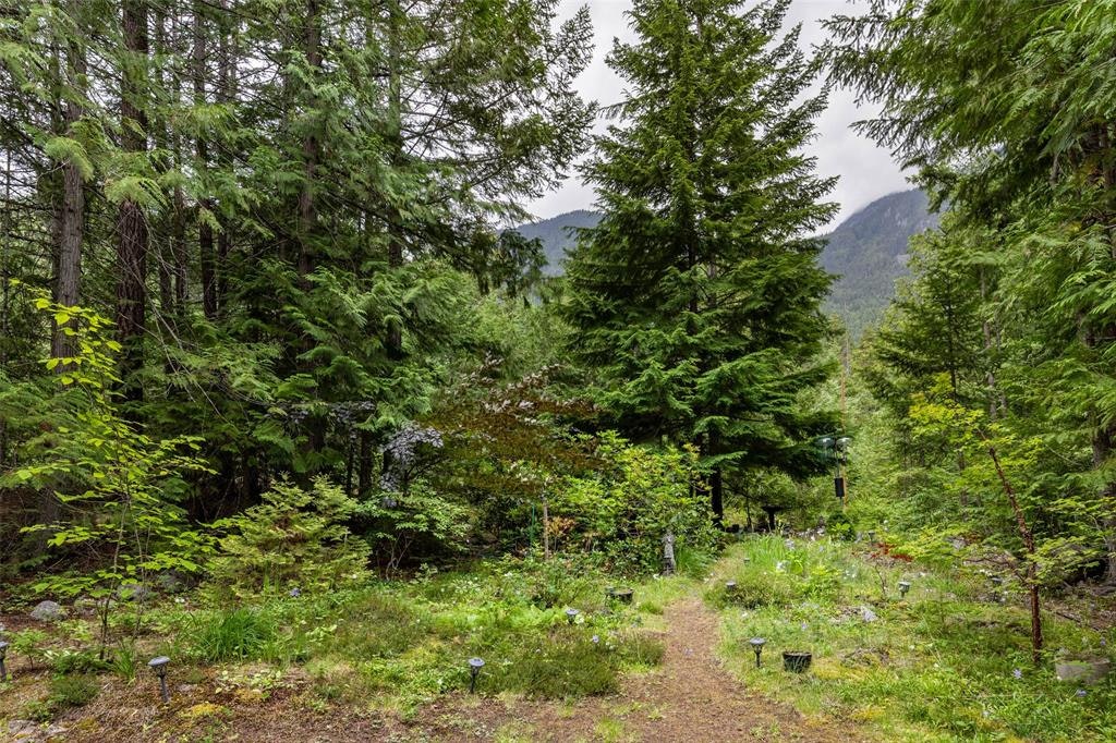 9540 Pemberton Portage Road, Pemberton, BC, V0N 2L1 - 23