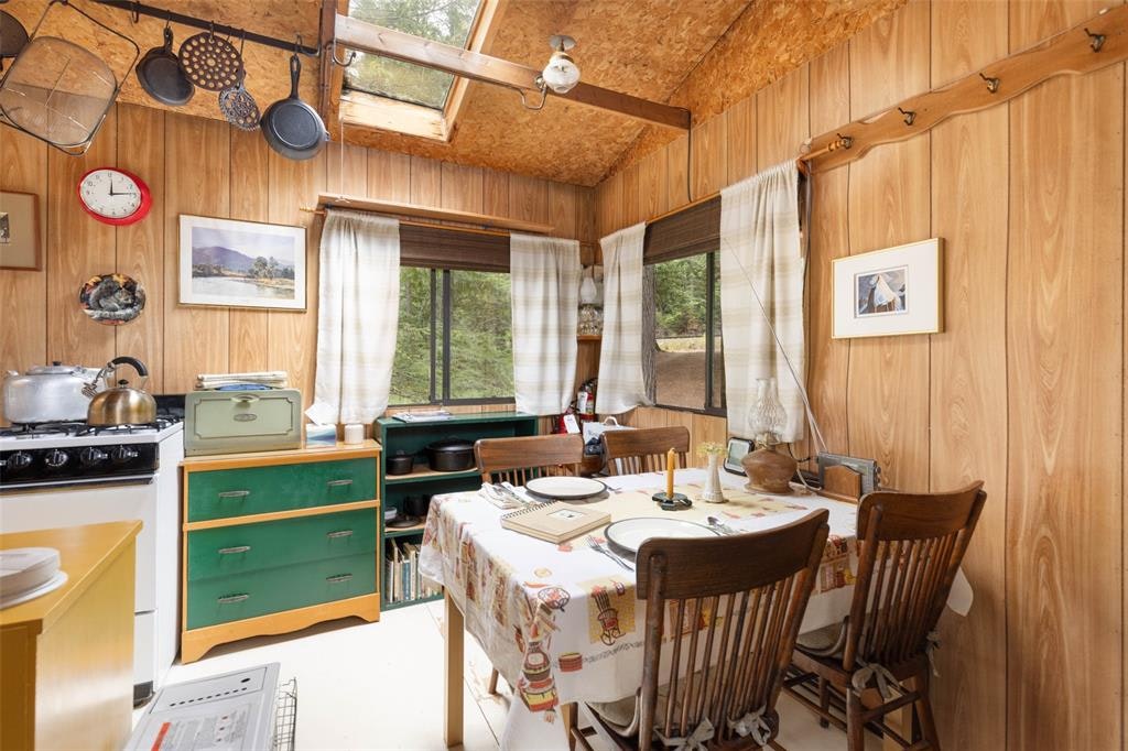 9540 Pemberton Portage Road, Pemberton, BC, V0N 2L1 - 8