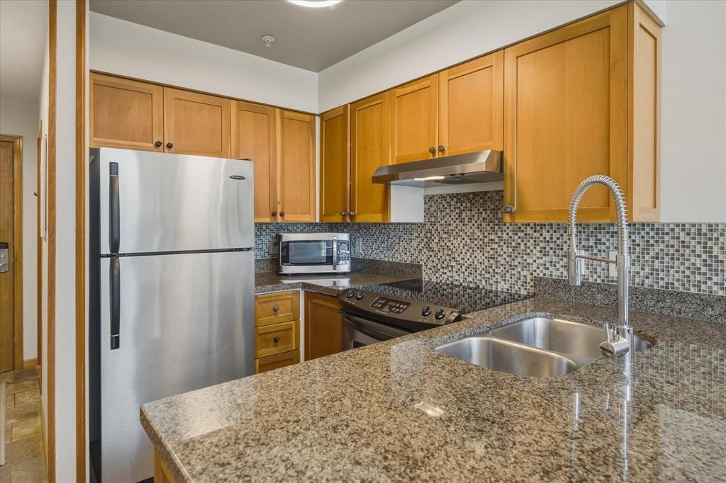 302-4749 Spearhead Drive, Whistler, BC, V8E 1E9 - 7